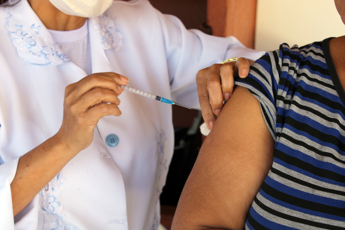 Postos de Saúde de Naviraí farão Plantão de Vacinação nesta quinta das 17 às 20h